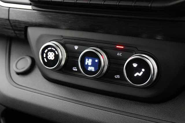 Nissan Primastar 2.0 dCi 130 Tekna L1 H1 3.0T Panel Van