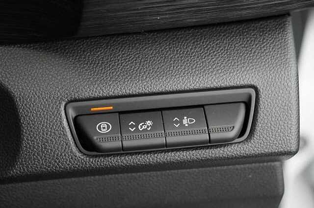 Nissan Primastar 2.0 dCi 130 Tekna L1 H1 3.0T Panel Van