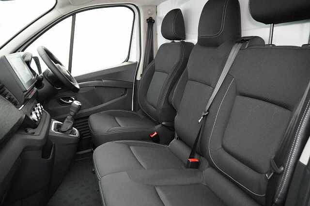 Nissan Primastar 2.0 dCi 130 Tekna L1 H1 3.0T Panel Van