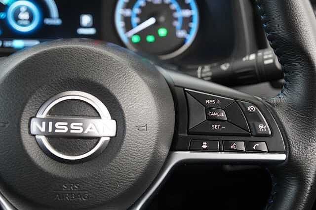 Nissan LEAF 39KW Acenta Auto with Rear View Camera and Apple + Android Integration