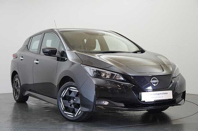 Nissan LEAF 39KW Acenta Auto with Rear View Camera and Apple + Android Integration