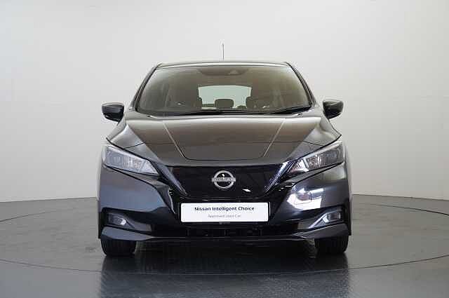 Nissan LEAF 39KW Acenta Auto with Rear View Camera and Apple + Android Integration