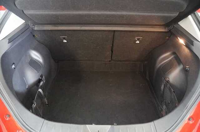 Nissan LEAF 40KW Acenta Auto with Intelligent Cruise Control and Rear View Camera