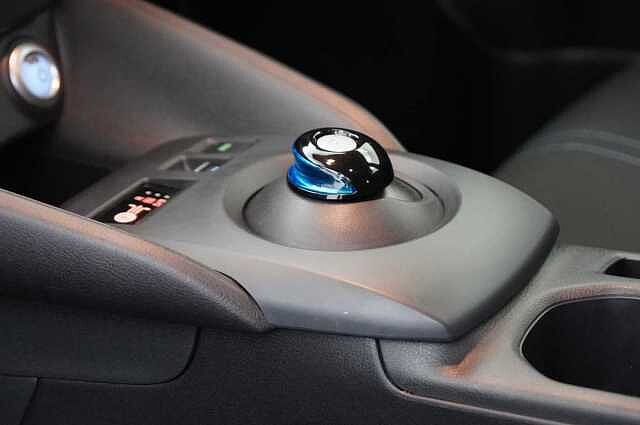 Nissan LEAF 40KW Acenta Auto with Intelligent Cruise Control and Rear View Camera