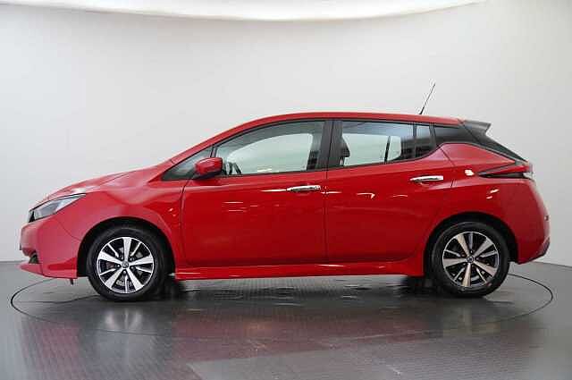 Nissan LEAF 40KW Acenta Auto with Intelligent Cruise Control and Rear View Camera