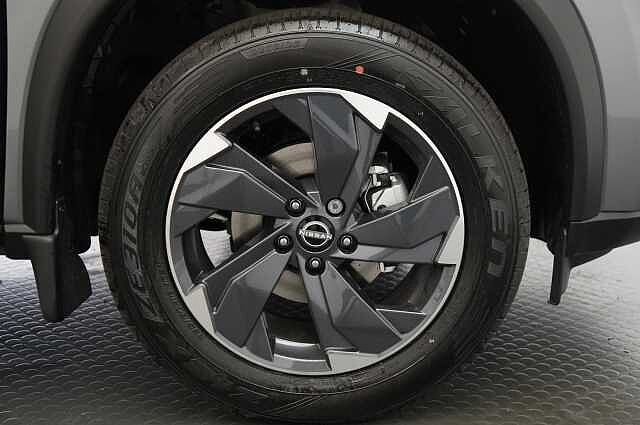 Nissan X-Trail 1.5 VC-T MH 163 N-Connecta X-Tronic Auto with 7 Seats + Nav and 360 Cameras