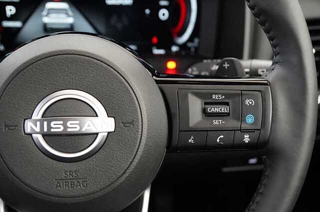 Nissan X-Trail 1.5 VC-T MH 163 N-Connecta X-Tronic Auto with 7 Seats + Nav and 360 Cameras