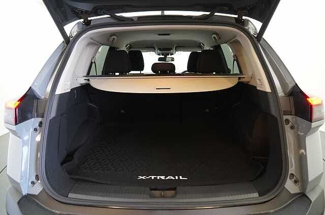 Nissan X-Trail 1.5 VC-T MH 163 N-Connecta X-Tronic Auto with 5 Seats + Nav and 360 Cameras