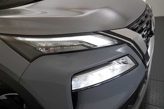 Nissan X-Trail 1.5 VC-T MH 163 N-Connecta X-Tronic Auto with 5 Seats + Nav and 360 Cameras