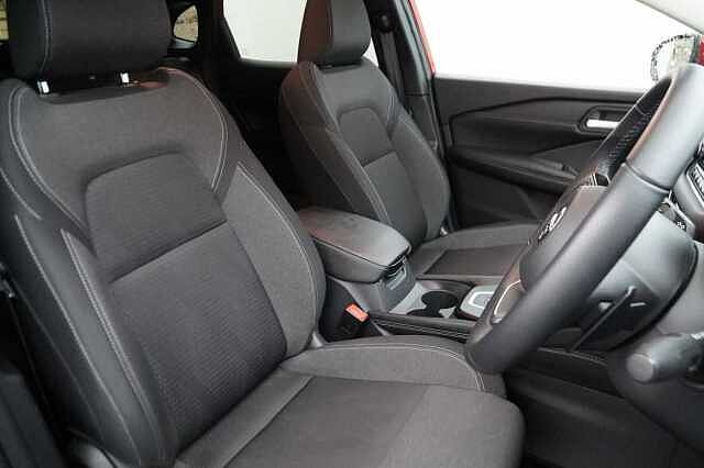 Nissan Qashqai 1.3 DIG-T MH 158 2WD N-Connecta X-Tronic Auto with Nav + 360 View Cameras