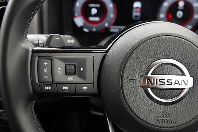 Nissan Qashqai 1.3 DIG-T MH 158 2WD N-Connecta X-Tronic Auto with Nav + 360 View Cameras
