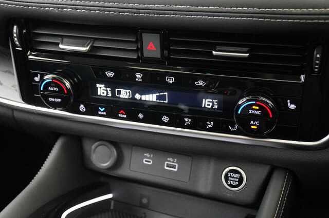 Nissan X-Trail 1.5 VC-T MH 163 Tekna X-Tronic Auto with 7 Seats and Panoramic Sunroof