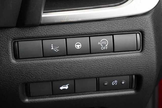 Nissan X-Trail 1.5 VC-T MH 163 Tekna X-Tronic Auto with 7 Seats and Panoramic Sunroof