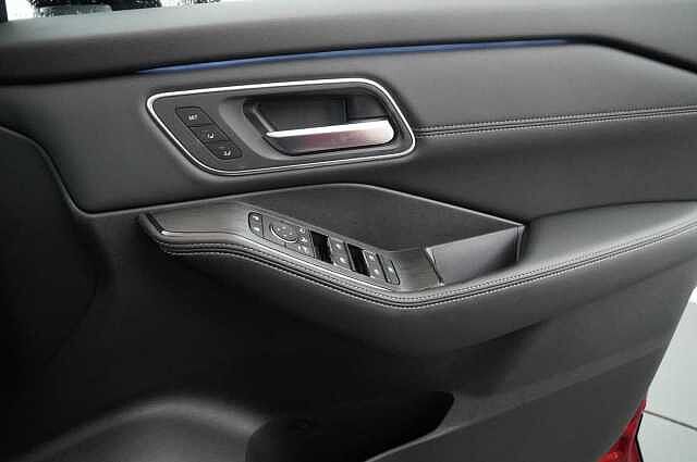 Nissan X-Trail 1.5 VC-T MH 163 Tekna X-Tronic Auto with 7 Seats and Panoramic Sunroof