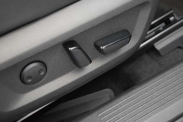 Nissan X-Trail 1.5 VC-T MH 163 Tekna X-Tronic Auto with 7 Seats and Panoramic Sunroof