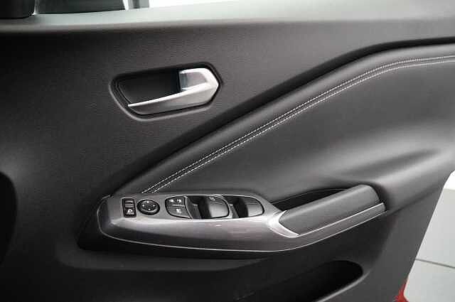 Nissan Juke 1.0 DIG-T 114 N-Connecta with Sat Nav + Rear Camera and Heat Pack Upgrade