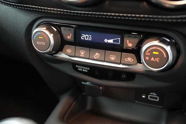 Nissan Juke 1.0 DIG-T 114 N-Connecta with Sat Nav + Rear Camera and Heat Pack Upgrade