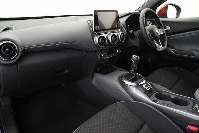 Nissan Juke 1.0 DIG-T 114 N-Connecta with Sat Nav + Rear Camera and Heat Pack Upgrade