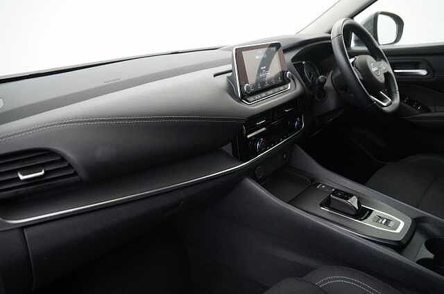 Nissan Qashqai 1.5 190 e-Power Acenta Premium Auto with Rear Camera and Apple + Android