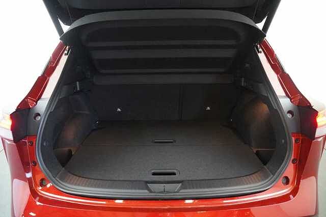 Nissan Qashqai 1.3 DIG-T MH 158 Tekna X-Tronic Auto with Glass Roof and Pro Pilot Assist