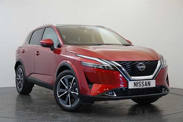 Nissan Qashqai 1.3 DIG-T MH 158 Tekna X-Tronic Auto with Glass Roof and Pro Pilot Assist