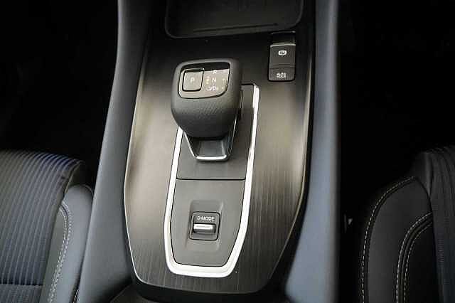 Nissan Qashqai 1.3 DIG-T MH 158 Tekna X-Tronic Auto with Glass Roof and Pro Pilot Assist