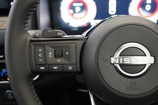 Nissan Qashqai 1.3 DIG-T MH 158 Tekna X-Tronic Auto with Glass Roof and Pro Pilot Assist