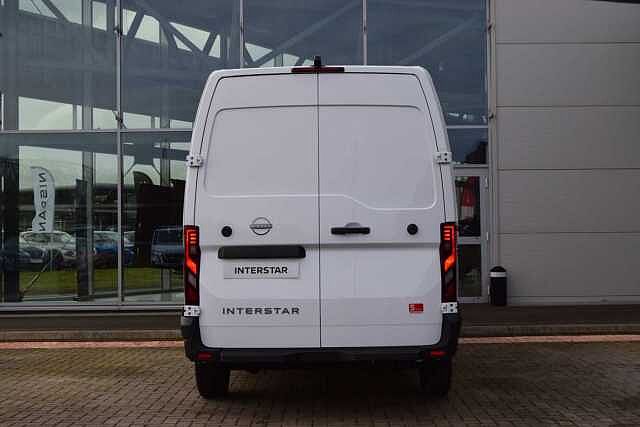 Nissan Interstar 2.0 dCi 130 Tekna L3 H2 3.5T Panel Van