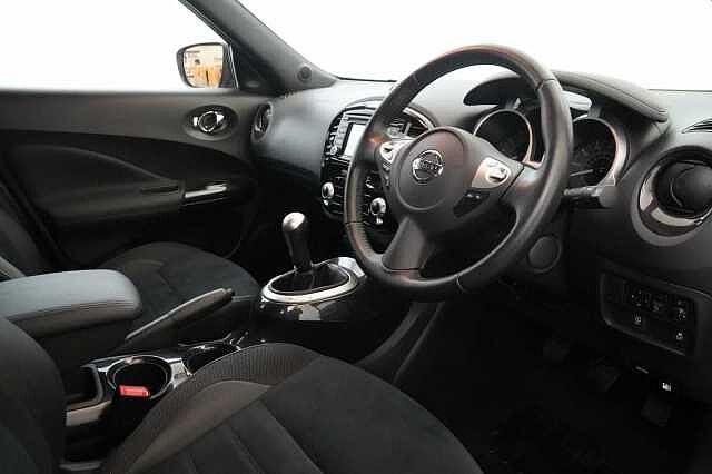 Nissan Juke 1.6 112 BOSE Personal Edition with Nav + Rear Camera & Black Exterior Pack