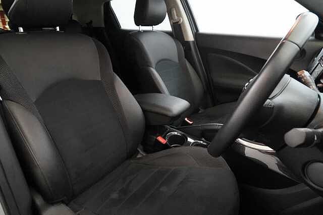 Nissan Juke 1.6 112 BOSE Personal Edition with Nav + Rear Camera & Black Exterior Pack