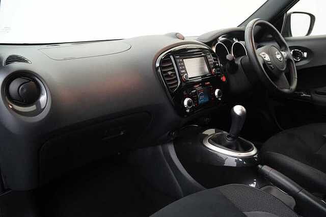 Nissan Juke 1.6 112 BOSE Personal Edition with Nav + Rear Camera & Black Exterior Pack