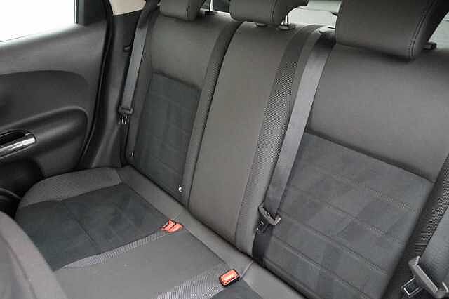 Nissan Juke 1.6 112 BOSE Personal Edition with Nav + Rear Camera & Black Exterior Pack