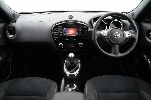 Nissan Juke 1.6 112 BOSE Personal Edition with Nav + Rear Camera & Black Exterior Pack