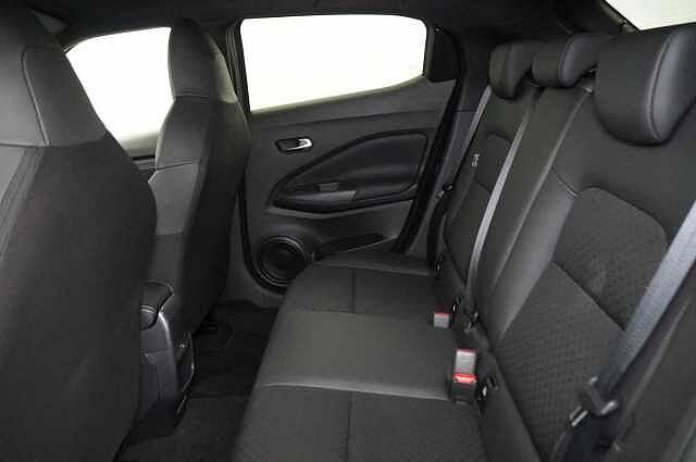 Nissan Juke 1.6 143 HEV Hybrid N-Connecta Auto with Sat Nav and Rear View Camera