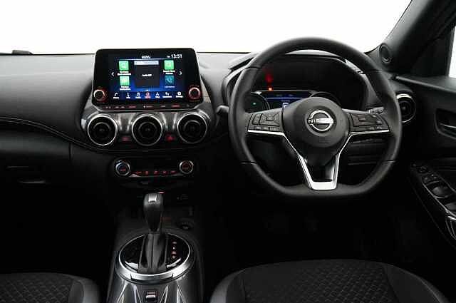 Nissan Juke 1.6 143 HEV Hybrid N-Connecta Auto with Sat Nav and Rear View Camera