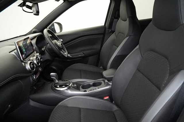 Nissan Juke 1.6 143 HEV Hybrid N-Connecta Auto with Sat Nav and Rear View Camera