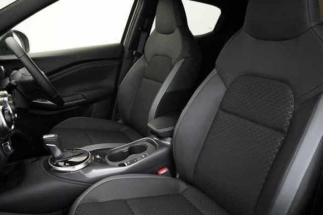 Nissan Juke 1.6 143 HEV Hybrid N-Connecta Auto with Sat Nav and Rear View Camera