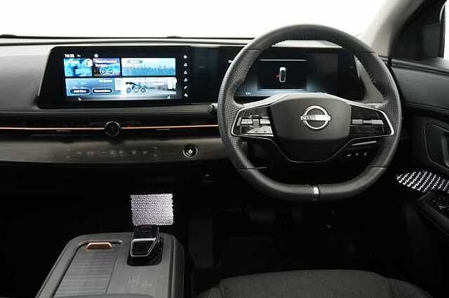 Nissan ARIYA 63KW Advance Auto with 22KW Onboard Charger + Sat Nav and 360 View Cameras