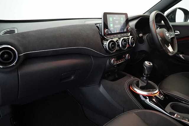Nissan Juke 1.0 DIG-T 117 Tekna+ with BOSE Audio and Drive Assist Technology