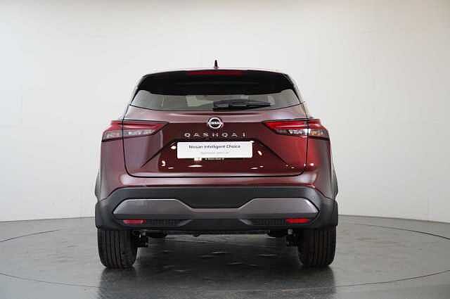Nissan Qashqai 1.3 DIG-T MH 140 N-Connecta with Glass Roof + Sat Nav and 360 View Cameras