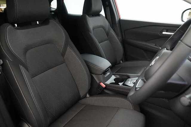 Nissan Qashqai 1.3 DIG-T MH 140 N-Connecta with Glass Roof + Sat Nav and 360 View Cameras