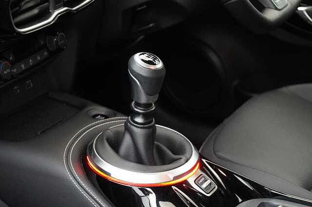 Nissan Juke 1.0 DIG-T 114 Tekna with BOSE Audio and Drive Assist Technology