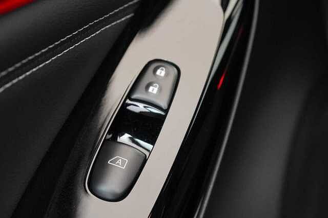 Nissan Juke 1.0 DIG-T 114 Tekna with BOSE Audio and Drive Assist Technology