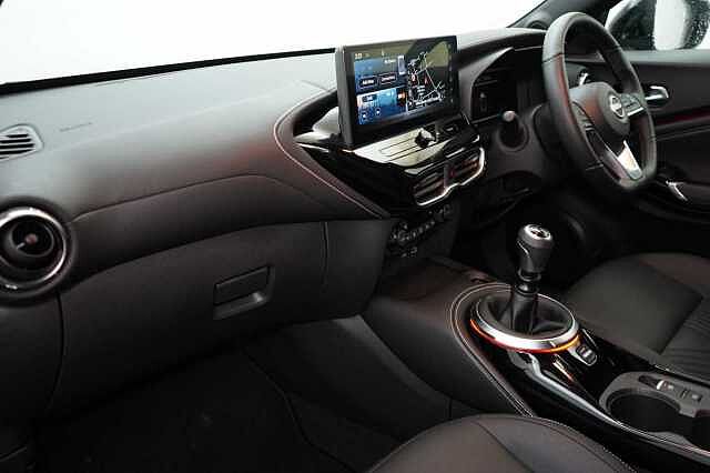 Nissan Juke 1.0 DIG-T 114 Tekna with BOSE Audio and Drive Assist Technology