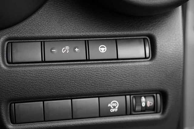 Nissan Juke 1.0 DIG-T 114 Tekna with BOSE Audio and Drive Assist Technology