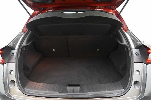 Nissan Juke 1.0 DIG-T 114 Tekna with BOSE Audio and Drive Assist Technology