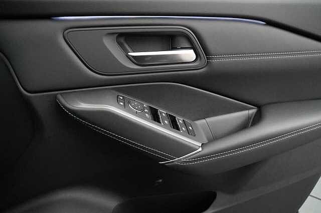 Nissan Qashqai 1.5 190 e-Power N-Connecta Auto with Glass Roof + Nav and 360 View Cameras