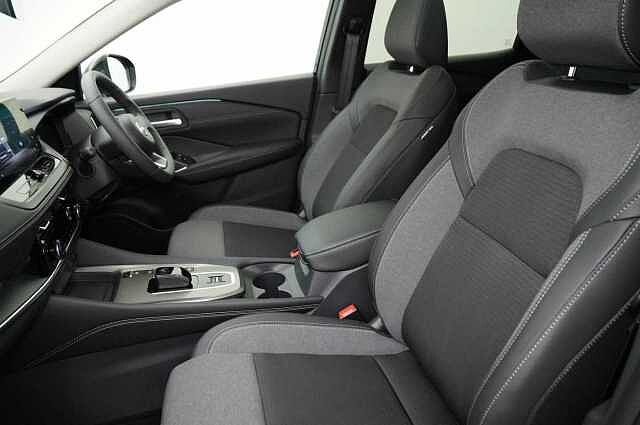 Nissan Qashqai 1.5 190 e-Power N-Connecta Auto with Glass Roof + Nav and 360 View Cameras
