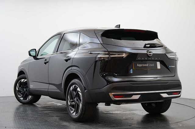 Nissan Qashqai 1.5 190 e-Power N-Connecta Auto with Glass Roof + Nav and 360 View Cameras