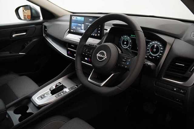 Nissan Qashqai 1.5 190 e-Power N-Connecta Auto with Glass Roof + Nav and 360 View Cameras